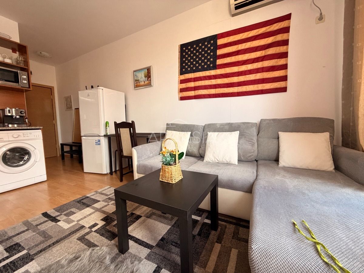 Vlastní apartmán v Bulharsku za 55 000 €: šest bazénů, sportoviště a klidnější lokalita 5