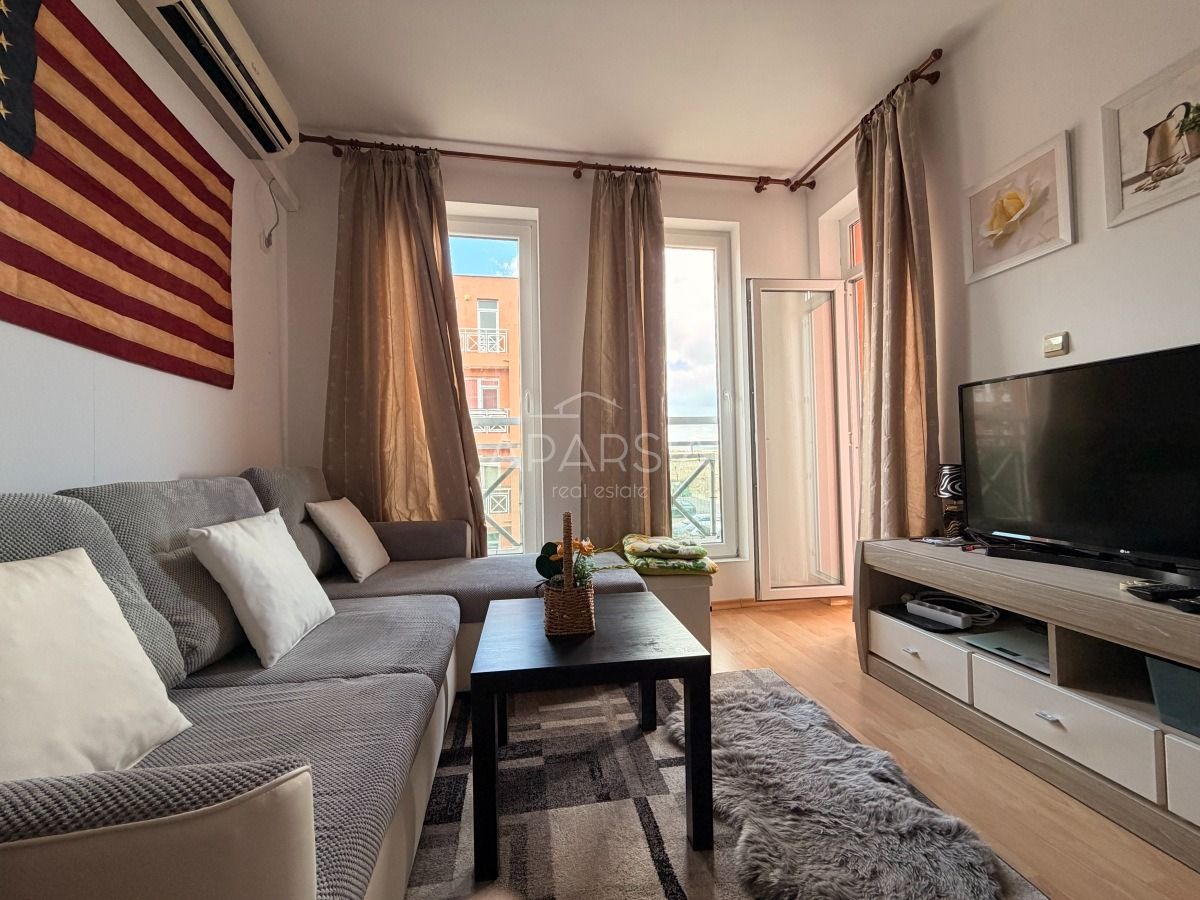 Vlastní apartmán v Bulharsku za 55 000 €: šest bazénů, sportoviště a klidnější lokalita 4
