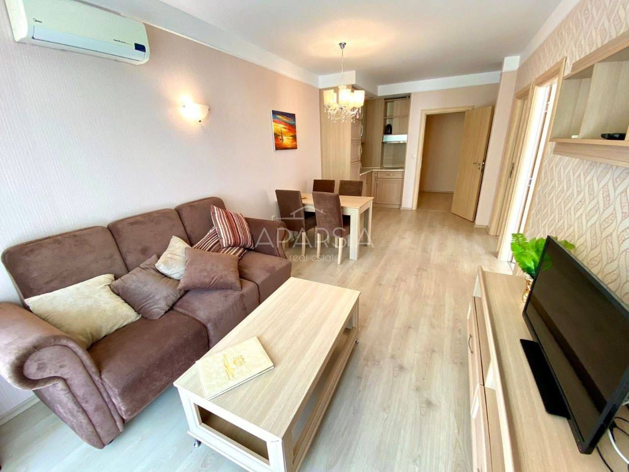 Prostorný apartmán po rekonstrukci: 71 m² jen 650 metrů od moře