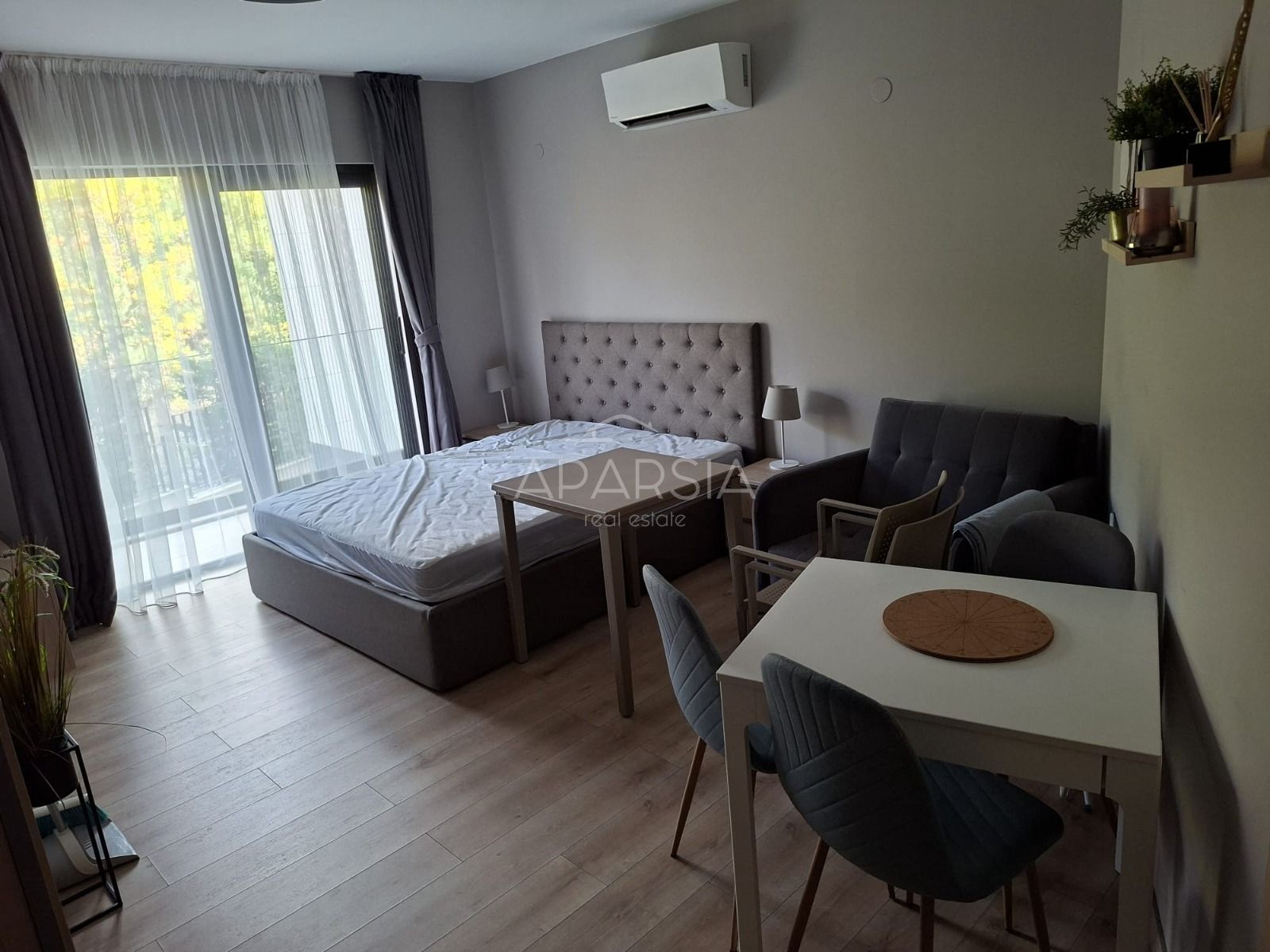 50 metrů od pláže: kompletně vybavený apartmán v Obzoru za 79 000 € 2