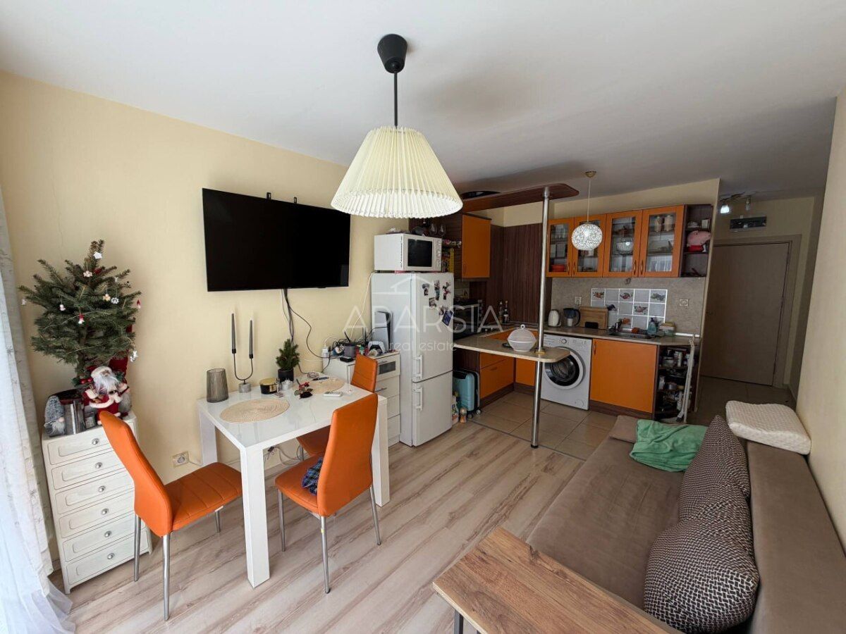 400 metrů od pláže, 67 000 €: Váš apartmán s balkonem na Slunečném pobřeží 4