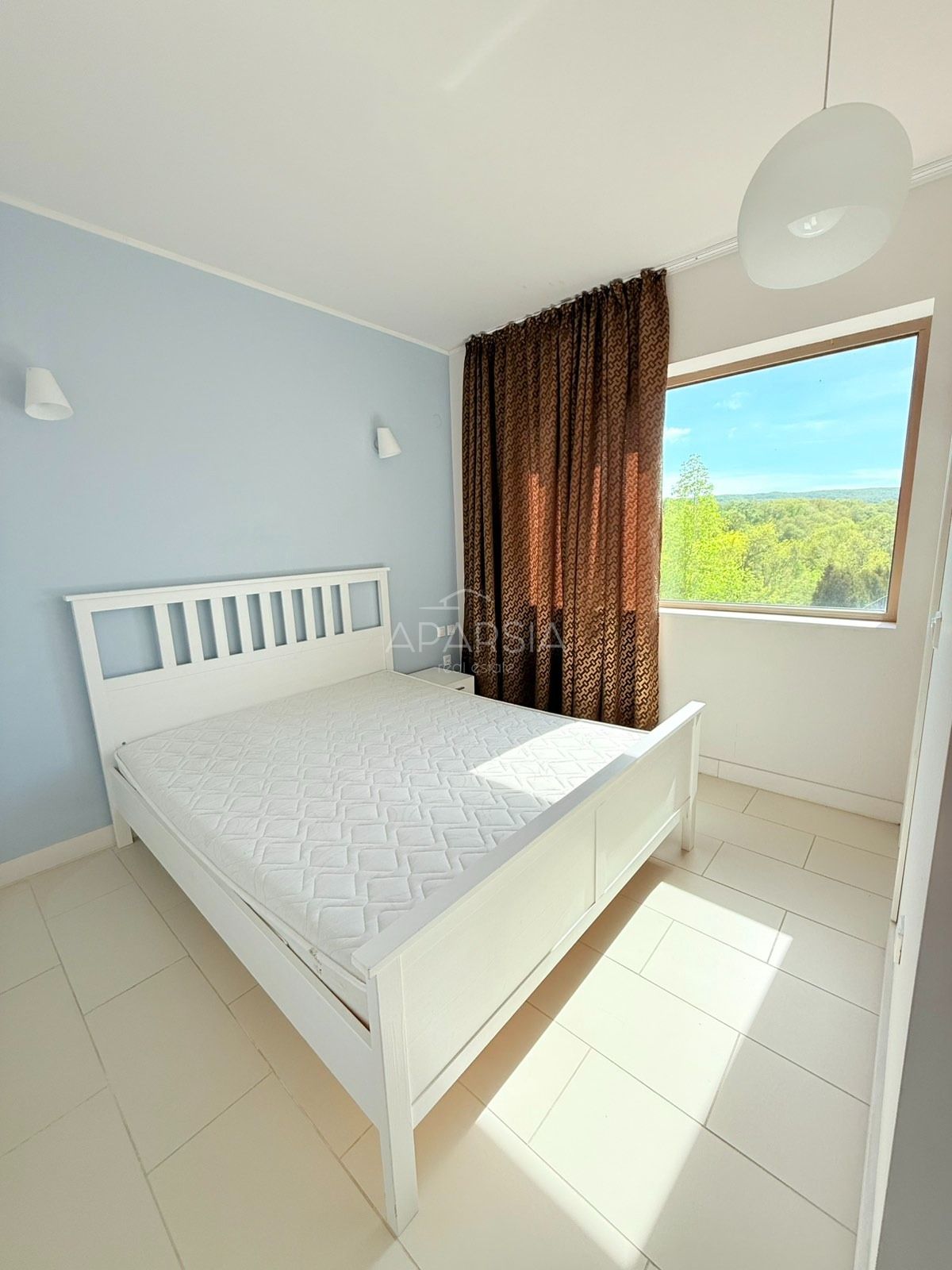 96 m² komfortu u moře: světlý apartmán s velkolepou terasou v Obzoru 3