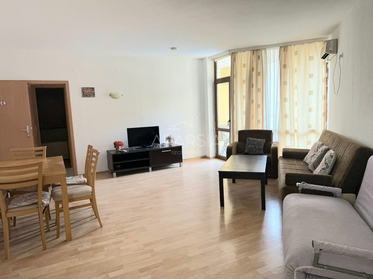 Spacious 3-room apartment in the center of Sunny Beach 5