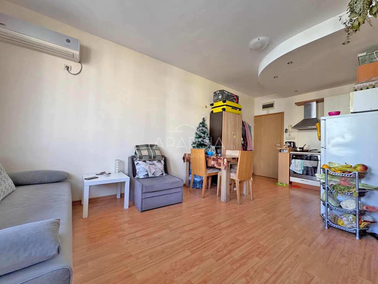 Apartmán u Černého moře s bazény, zelení a pláží jen 250 metrů od domu 4