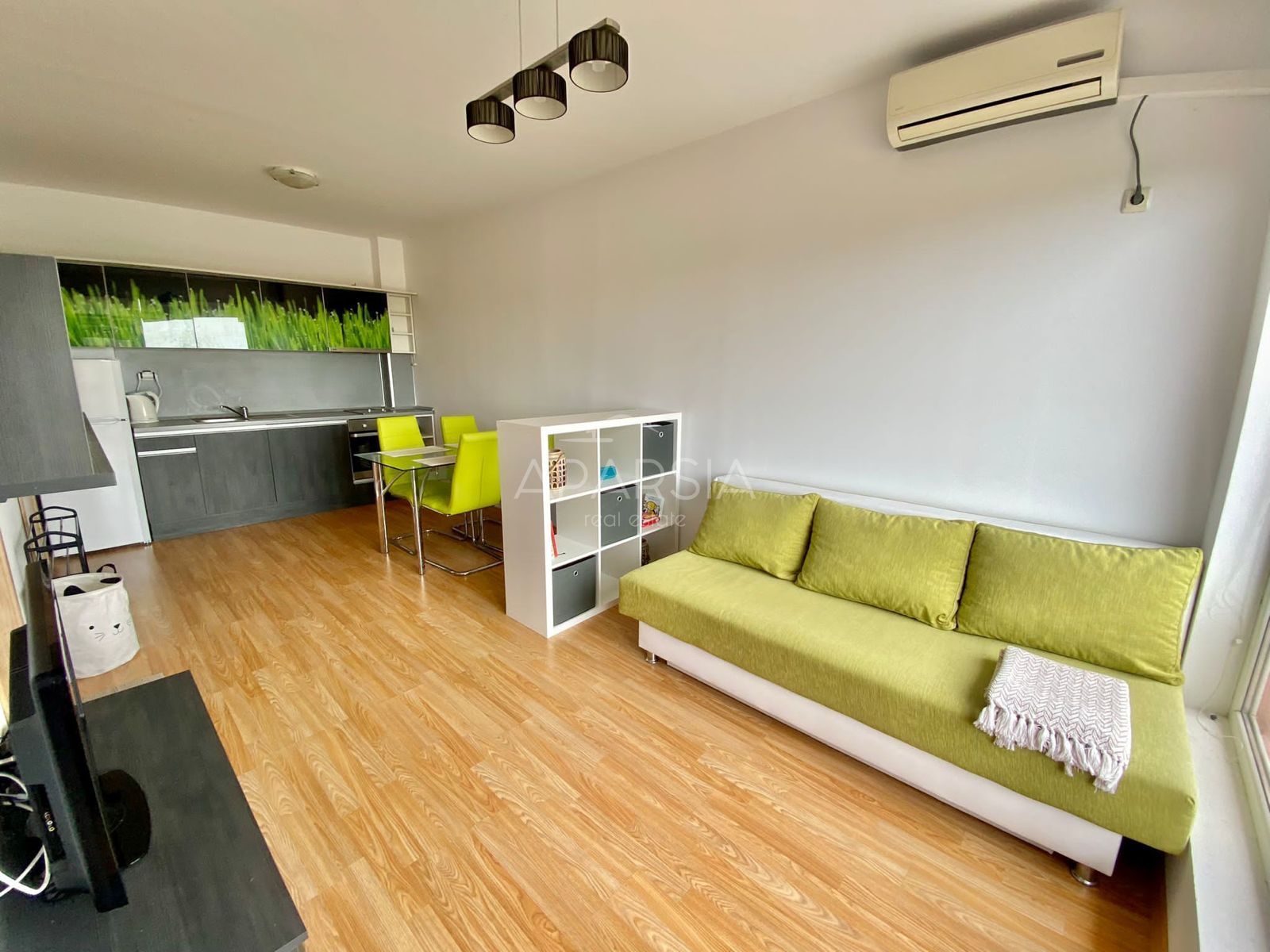 Dostupný apartmán u Slunečného pobřeží: 51 500 € s nízkým ročním poplatkem 4