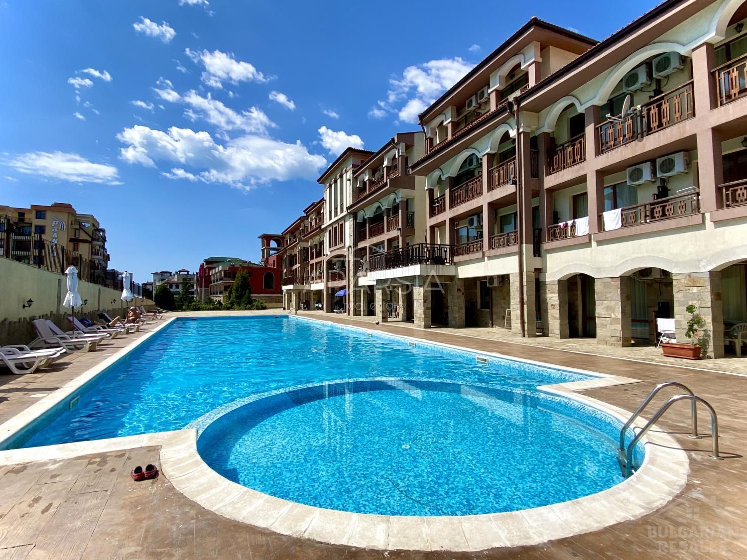 Studio u moře za 60 000 €: praktických 44 m² jen 600 metrů od pláže