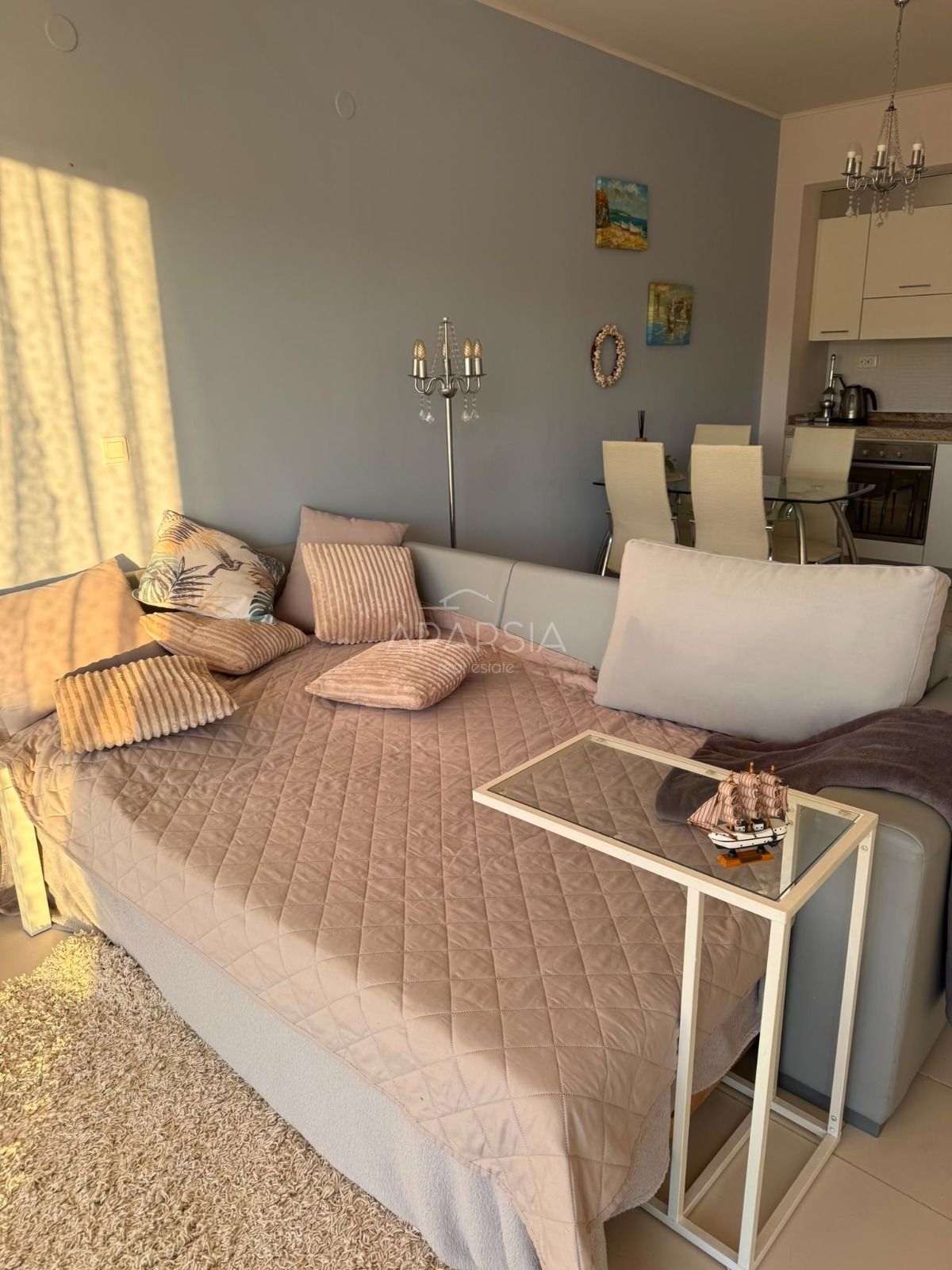 Panoramatická terasa s výhledem na moře: 79 m² pro vaše pobyty v Obzoru 2
