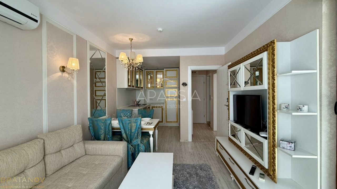 Stylový apartmán po designové rekonstrukci jen 500 metrů od moře