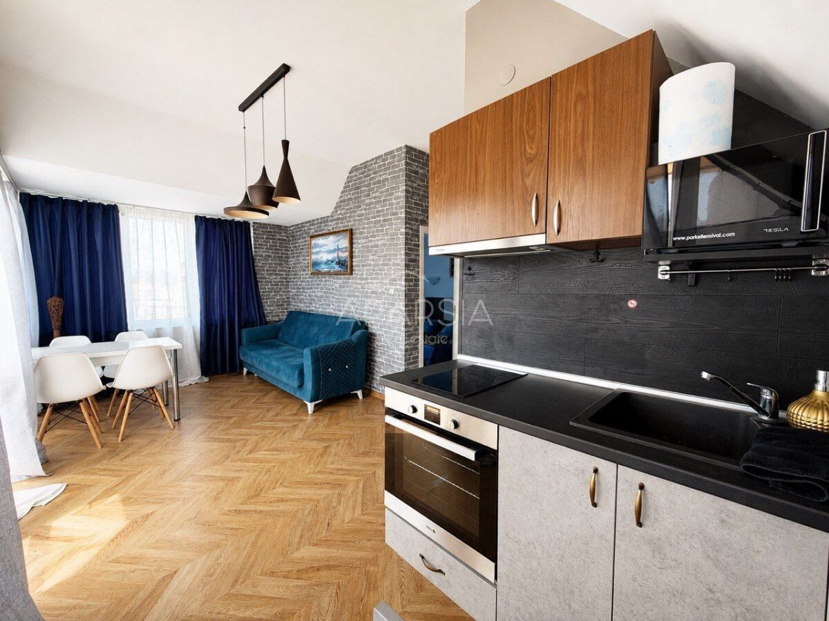 Výhled na moře z nejvyššího patra: zařízený apartmán za 81 500 € 5