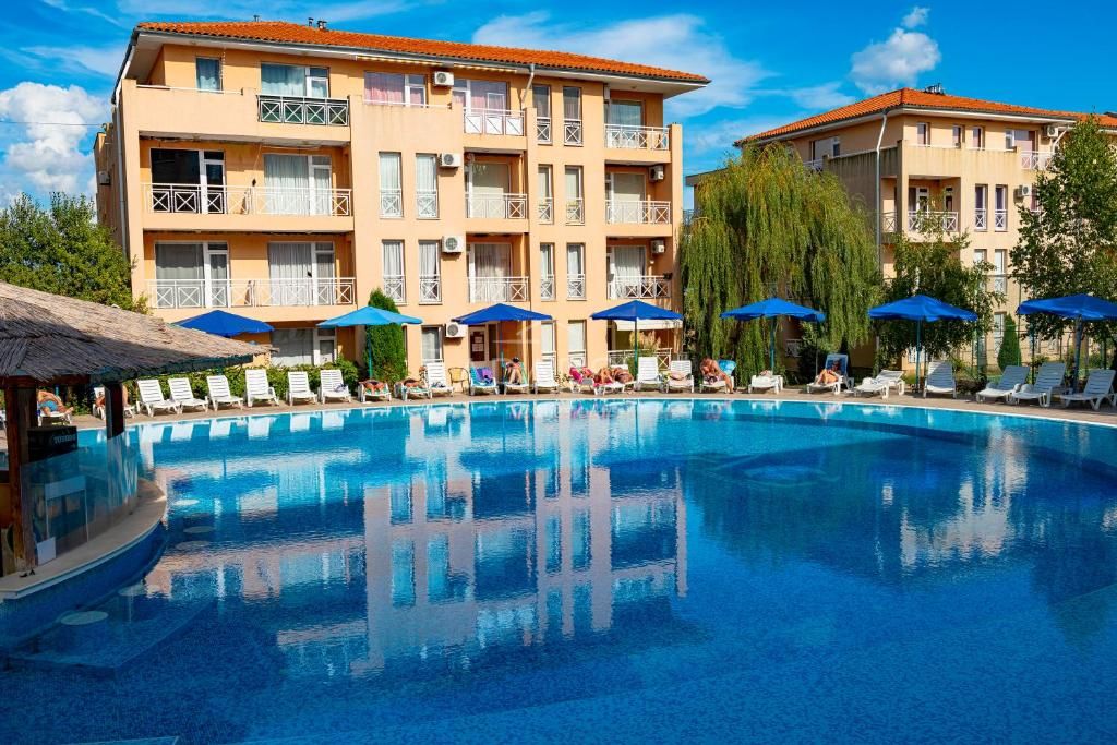 Cenově dostupná investice na Slunečném pobřeží: zařízený apartmán za 32 500 €