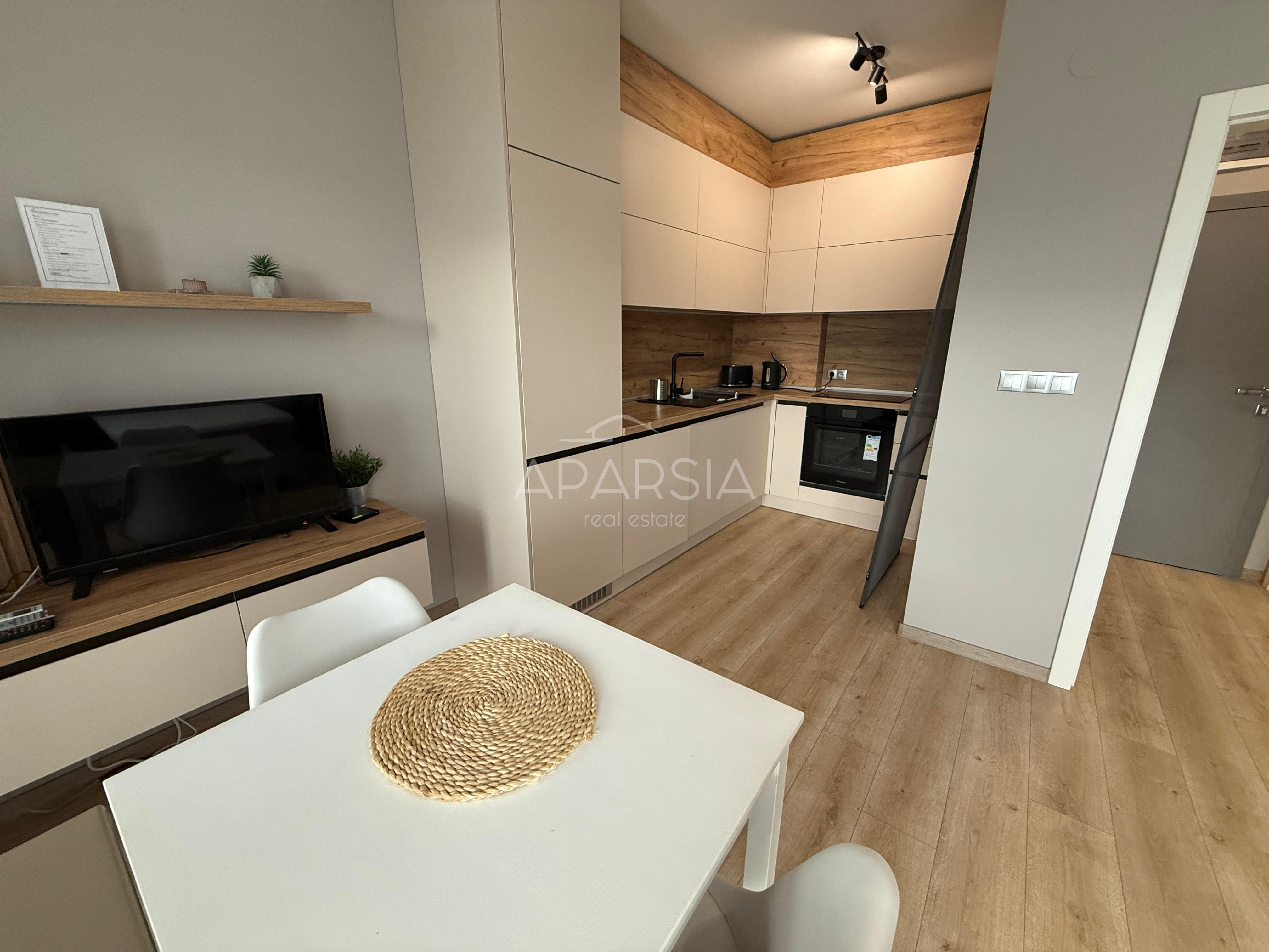 Venkovní bazén, slunicí zóna a bar přímo v areálu: Studio 45 m² za 87 600 € 2