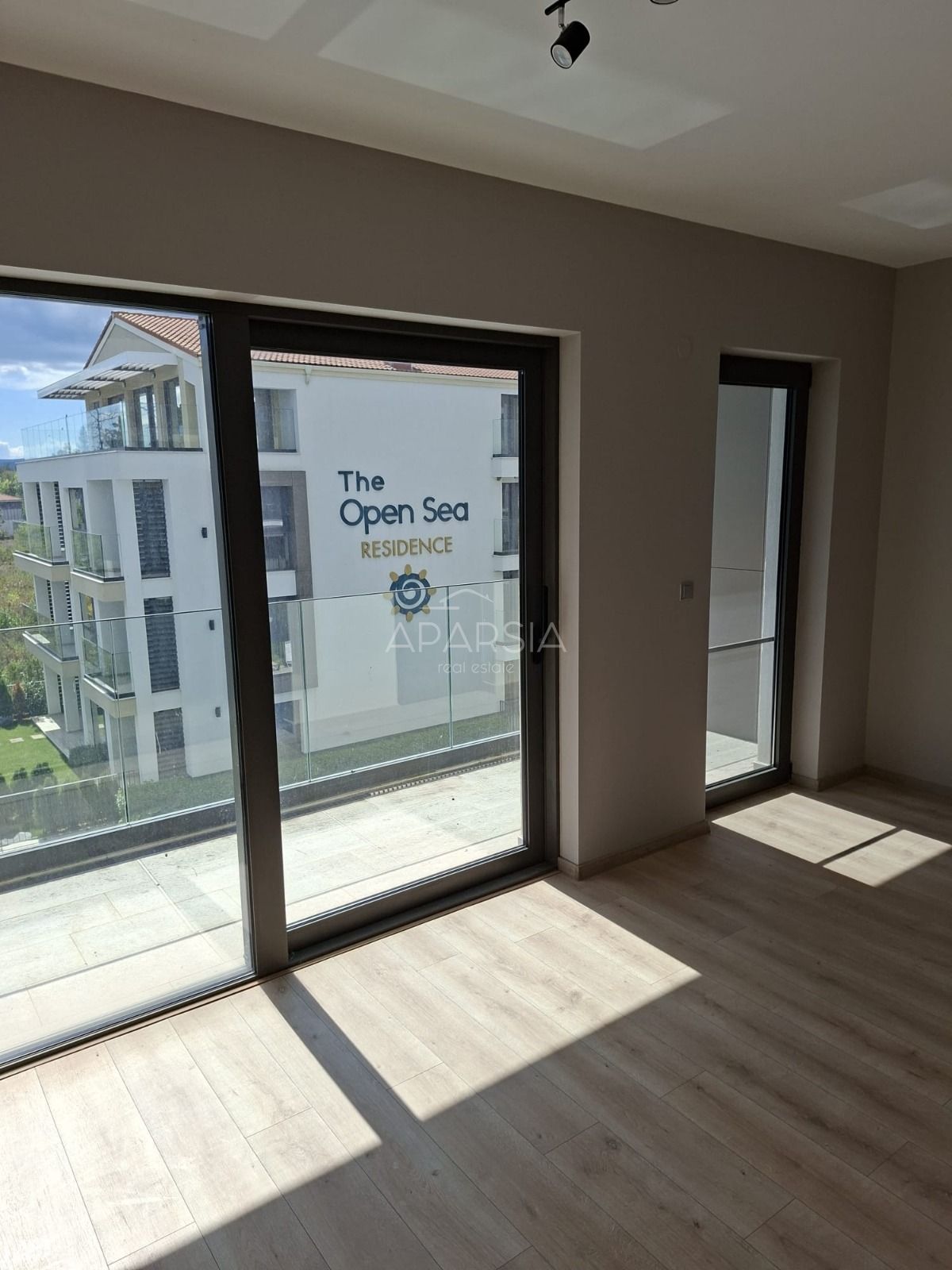 Jen 50 metrů od pláže: apartmán v Obzoru za 79 030 € 5