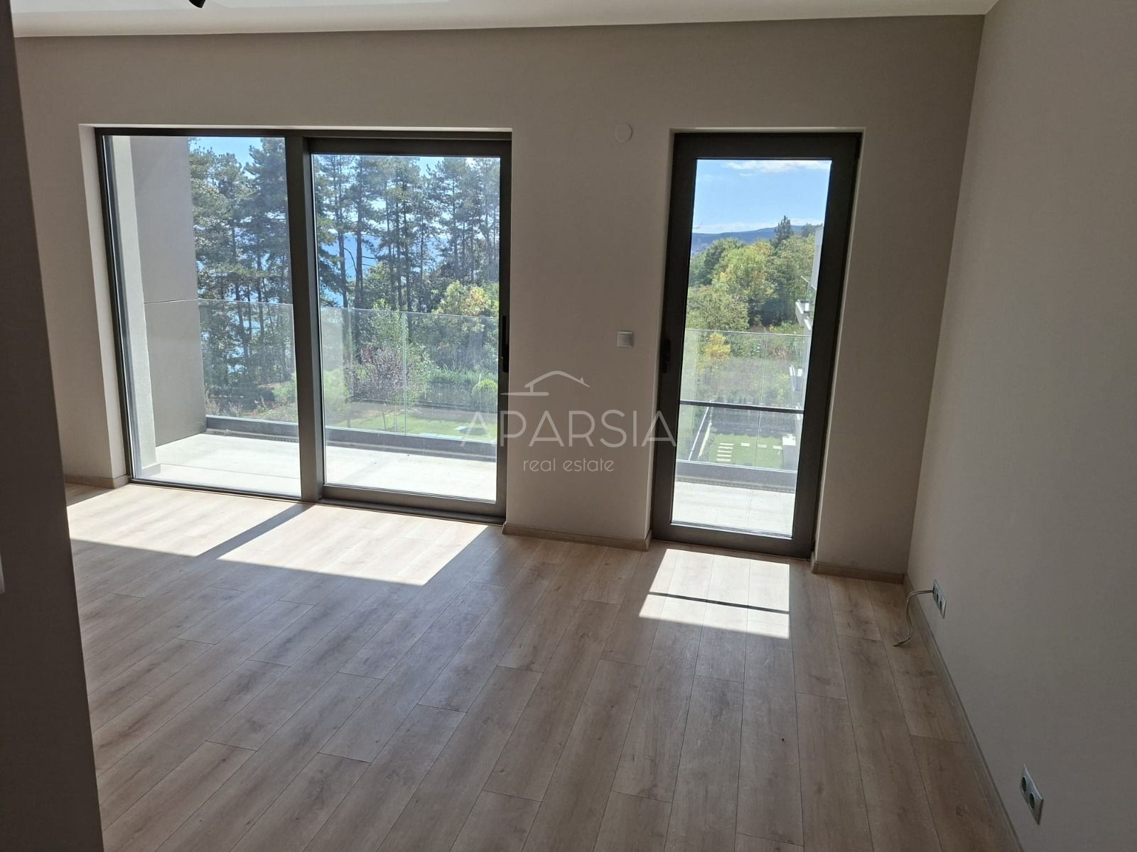 Jen 50 metrů od pláže: apartmán v Obzoru za 79 030 € 2