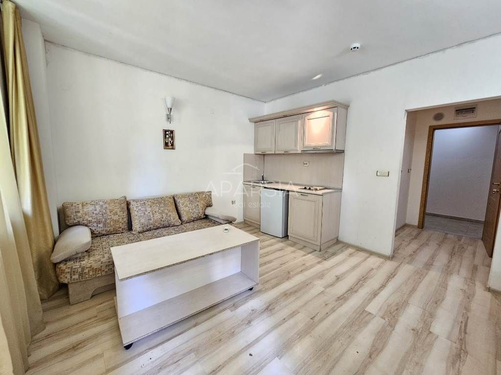 Apartmán 500 m od pláže za 65 000 €: 56 m², terasa a bazén v areálu 5
