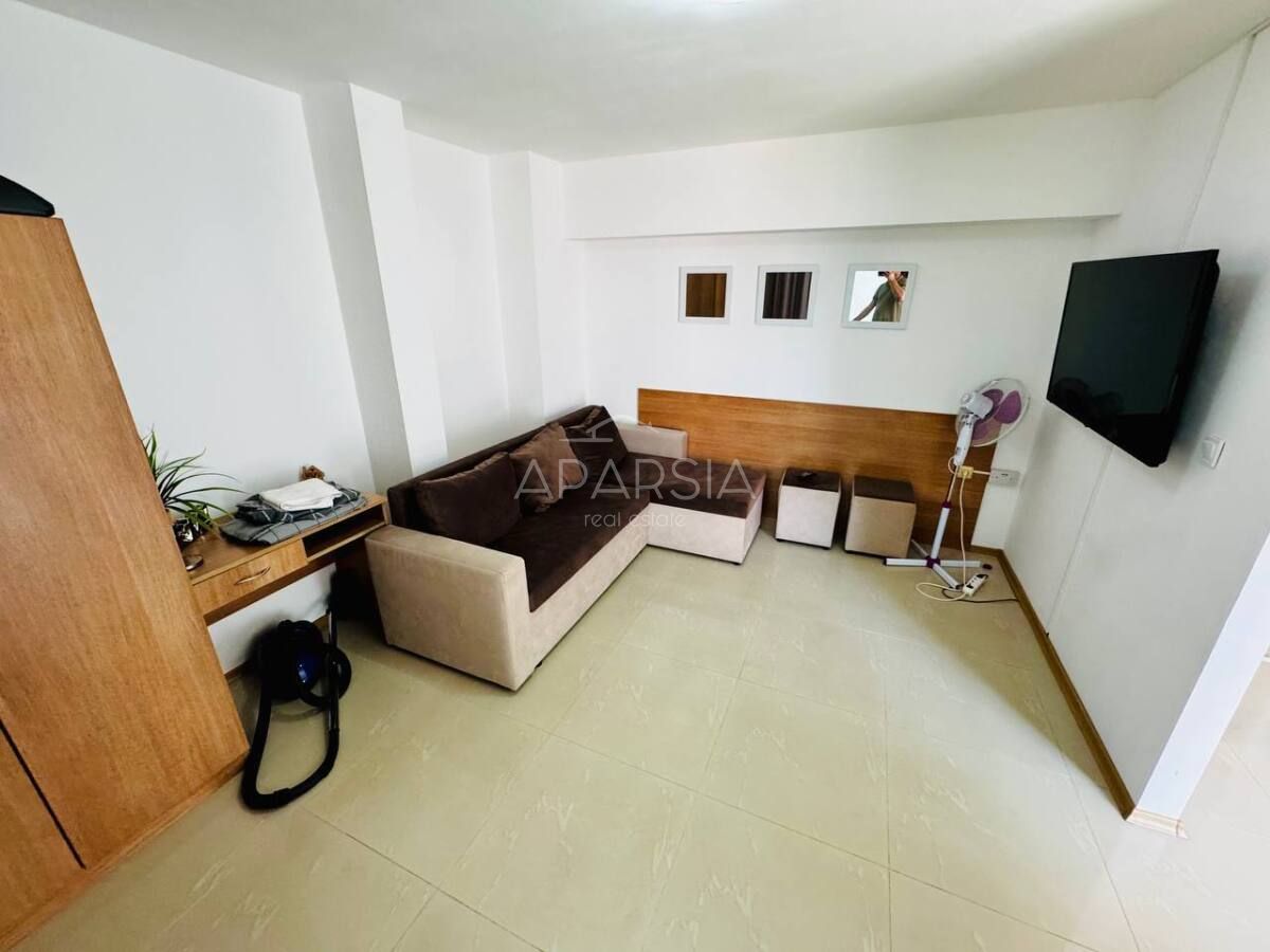 Apartmán v nejvyšším patře: 66 m², terasa a pláž 800 metrů 4
