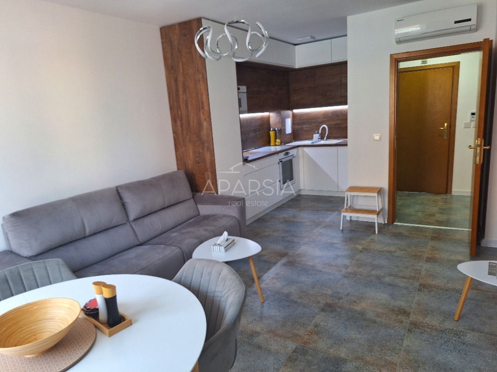 Musíte vidět: Luxusní 3-pokojový apartmán v komplexu Arkadia