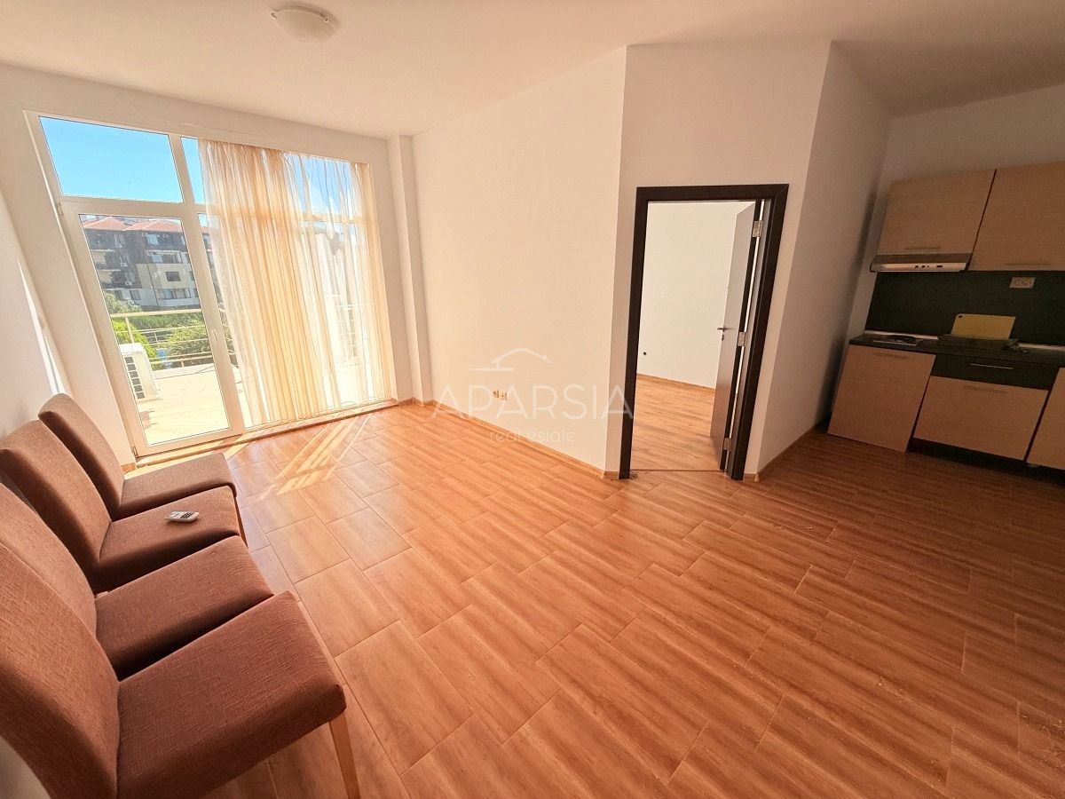 Pro rodinu i k pronájmu: 96 m², velká terasa a moře na dosah 4
