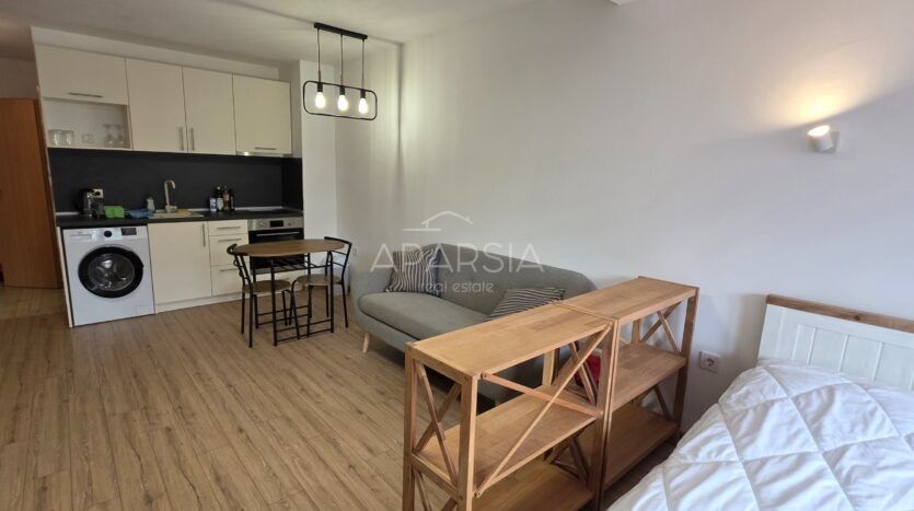 Prostorné studio v Bansku: 52 m² za 52 500 € a poplatek jen 100 € ročně 4