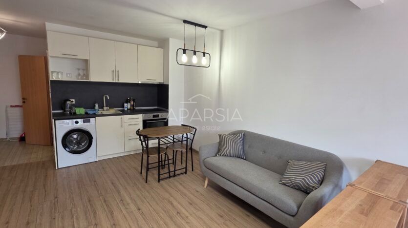 Prostorné studio v Bansku: 52 m² za 52 500 € a poplatek jen 100 € ročně