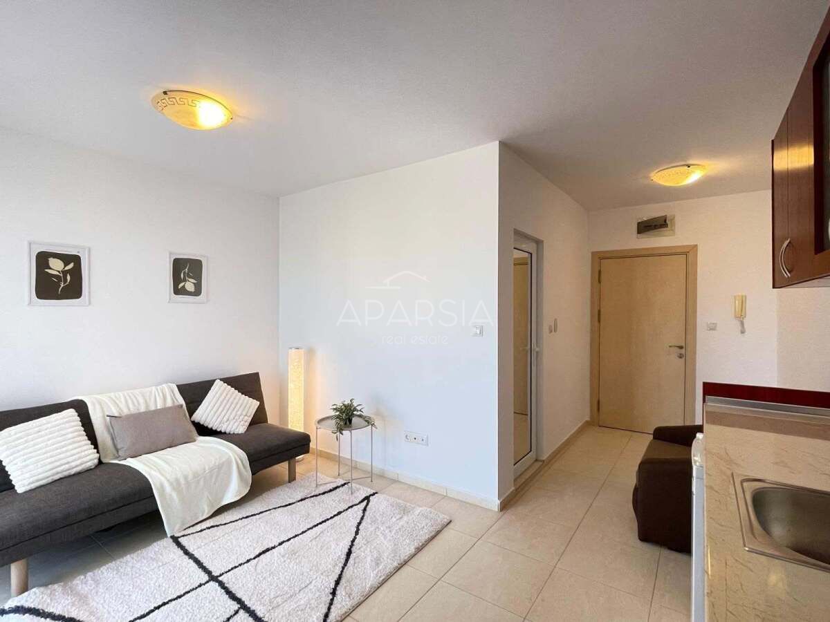Jen 500 metrů od pláže: Vlastní apartmán s balkonem a výhledem na bazén 4