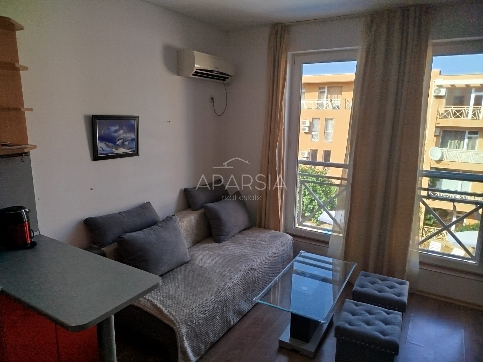 Apartmán u moře za 37 000 €: Kompletně zařízený s výhledem na bazén