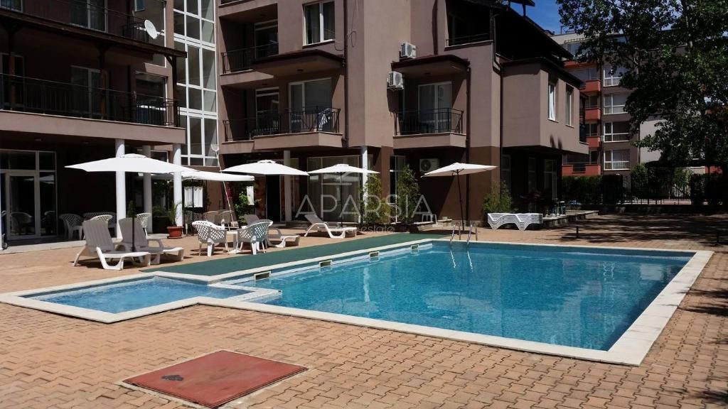 Vlastní místo na Slunečném pobřeží: apartmán s balkonem za 63 000 €