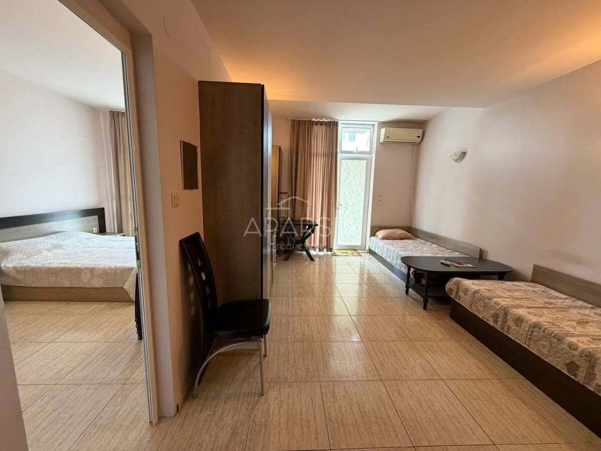 Vlastní místo na Slunečném pobřeží: apartmán s balkonem za 63 000 € 4