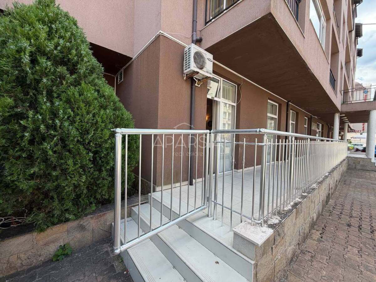 Vlastní místo na Slunečném pobřeží: apartmán s balkonem za 63 000 € 3