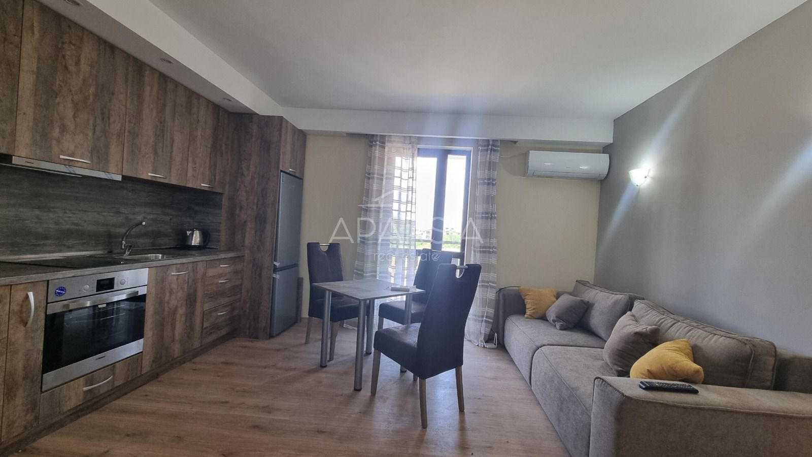 Prostorný apartmán se dvěma ložnicemi a balkony jen 750 metrů od lanovky 5